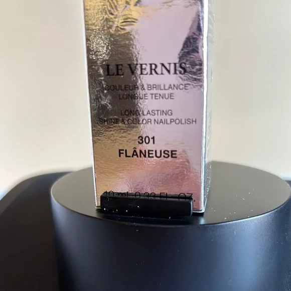 Lancome Le Vernis Nail Polish - 301/ Flâneuse - Picture 4 of 5
